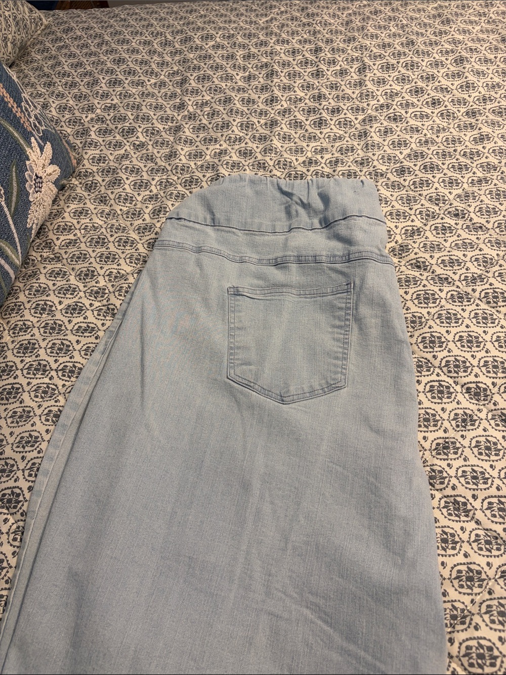 Ruby Rd. Light Blue Denim Bermuda Capris - Picture 3 of 4